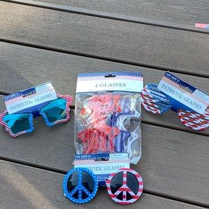 Set of 7 Patriotic Plastic Play Glasses